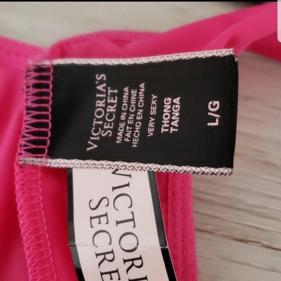 ISO!! Victoria Secret Thong - Picture 3 of 4